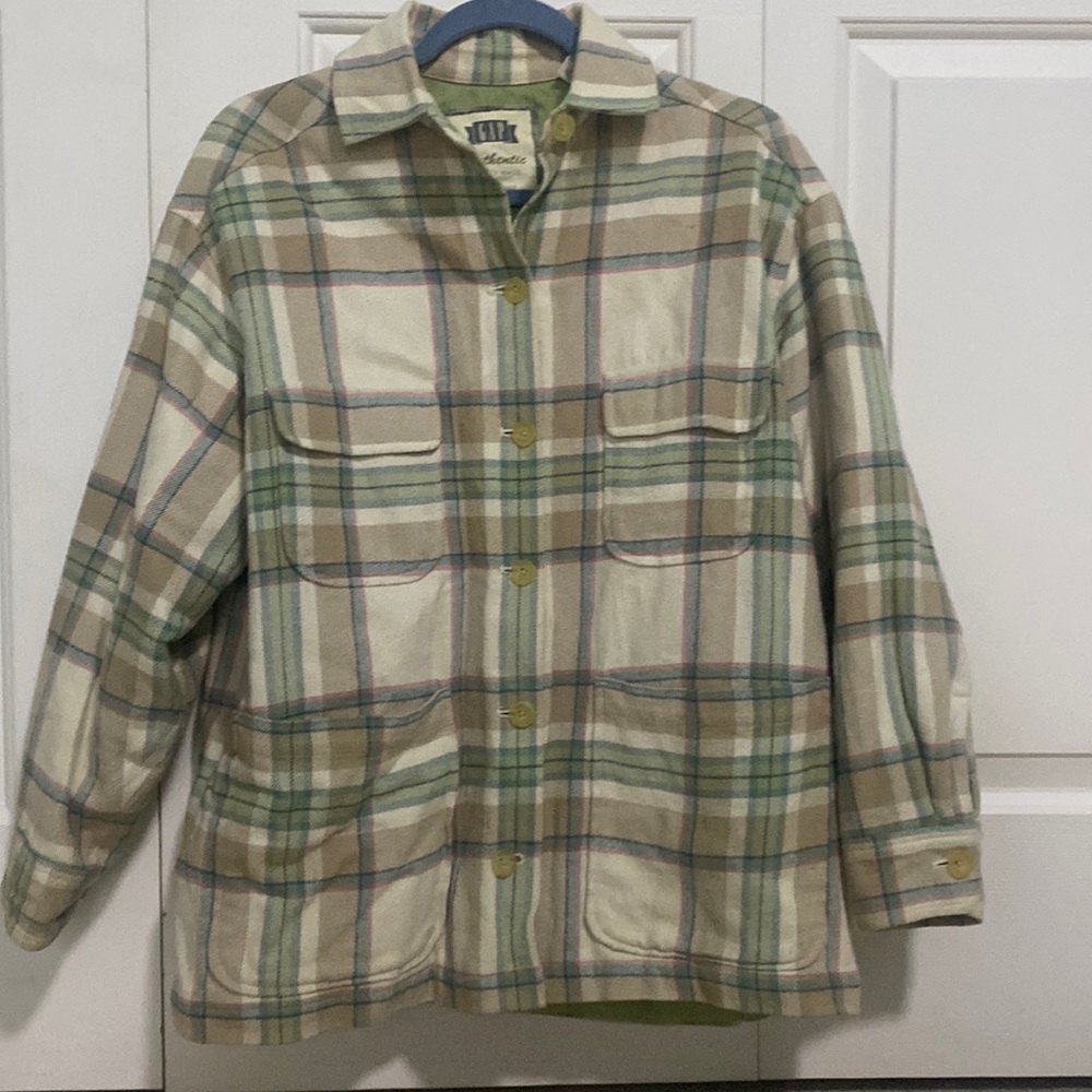GAP size small women’s jacket, flannel and fleece lined, four pockets